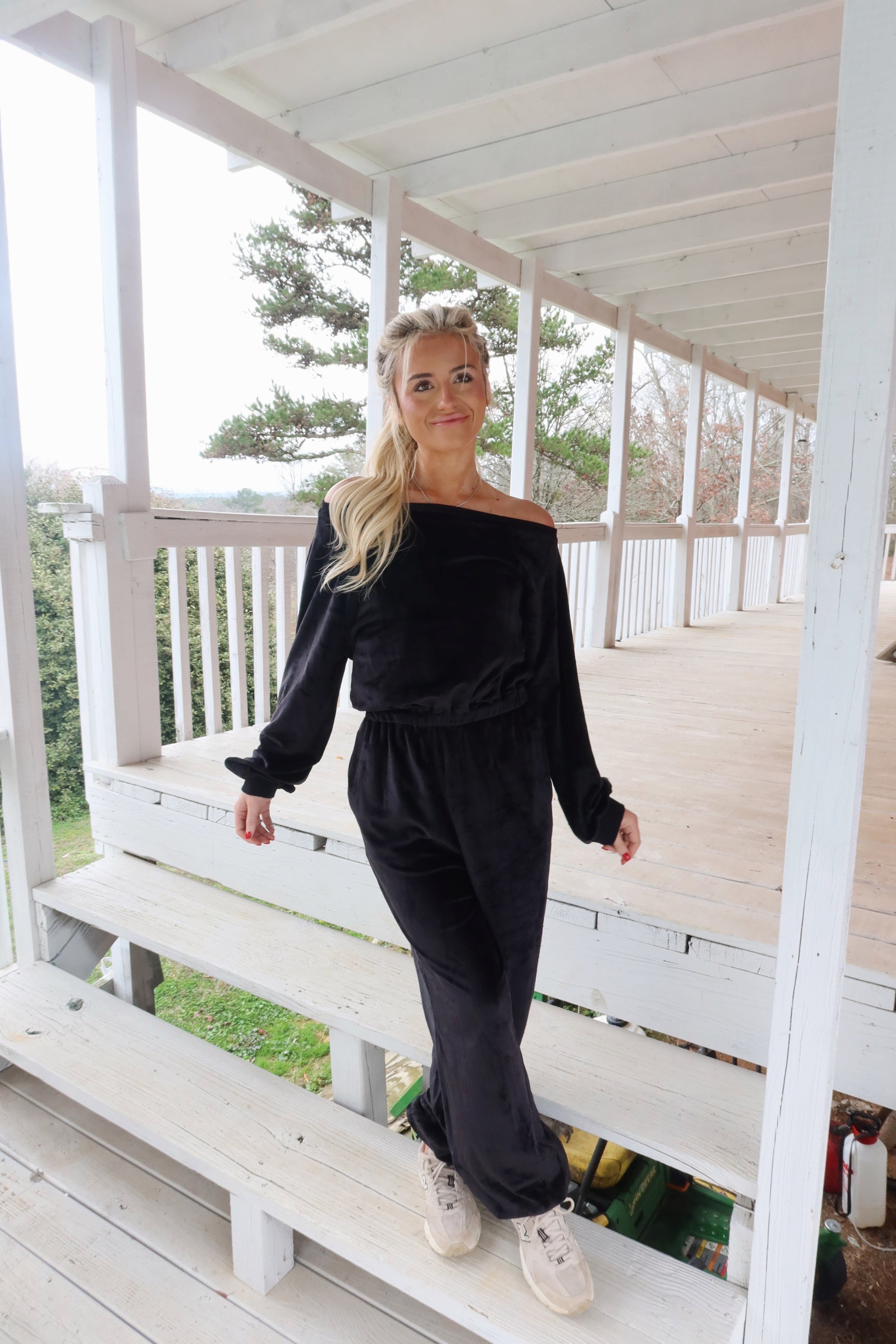 Velvet Jumpsuit (Black)