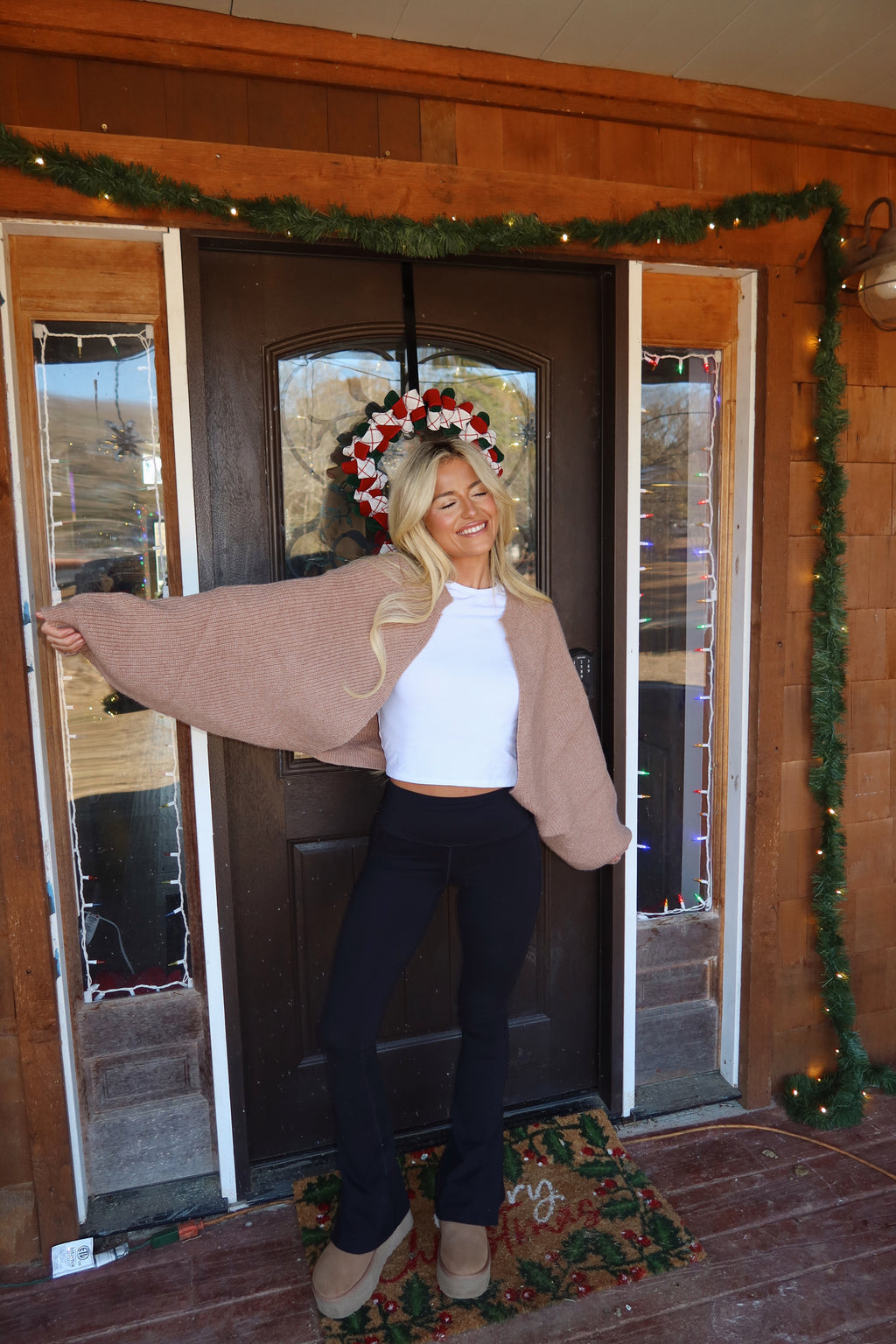 Mallie Shrug (Beige)