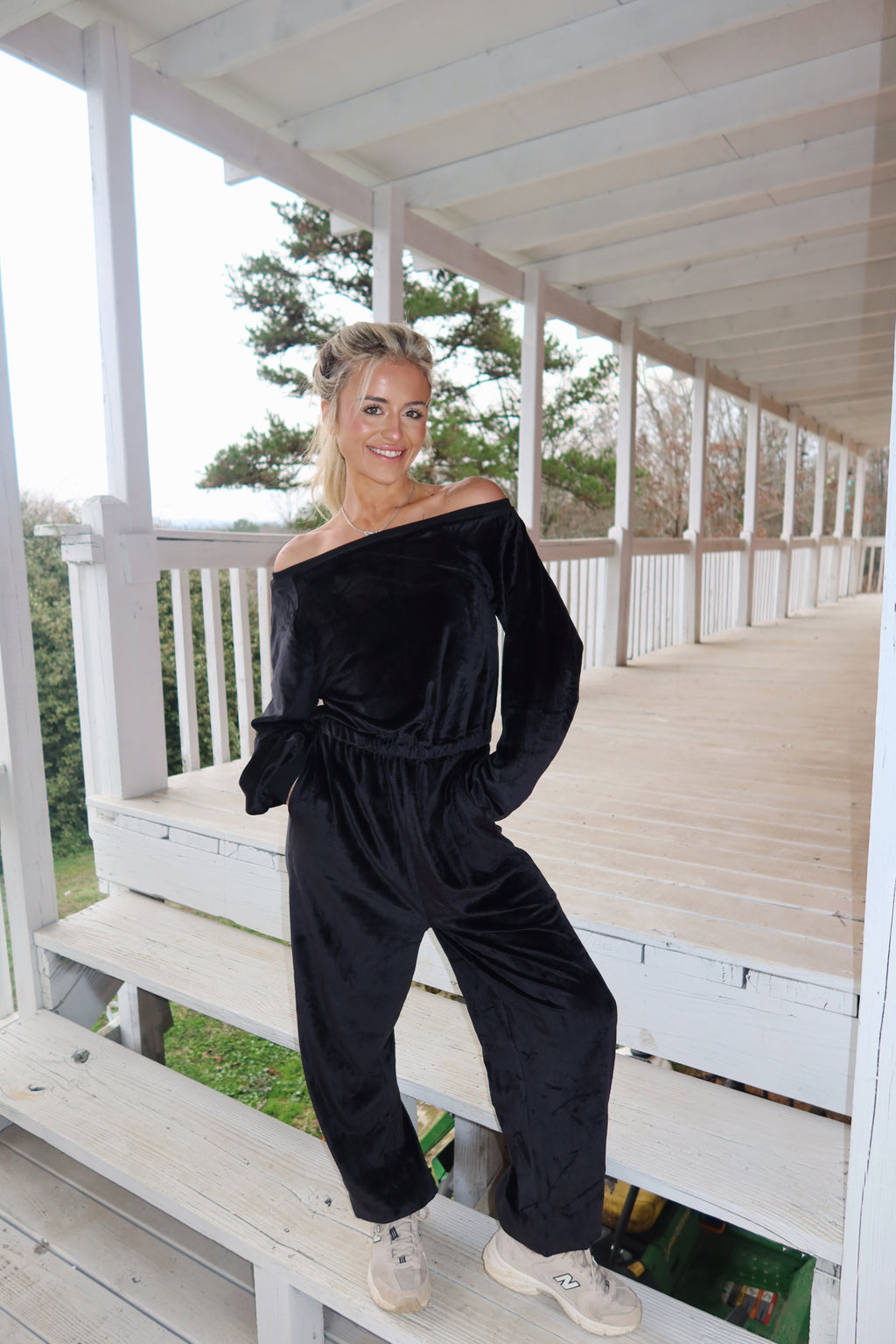 Velvet Jumpsuit (Black)
