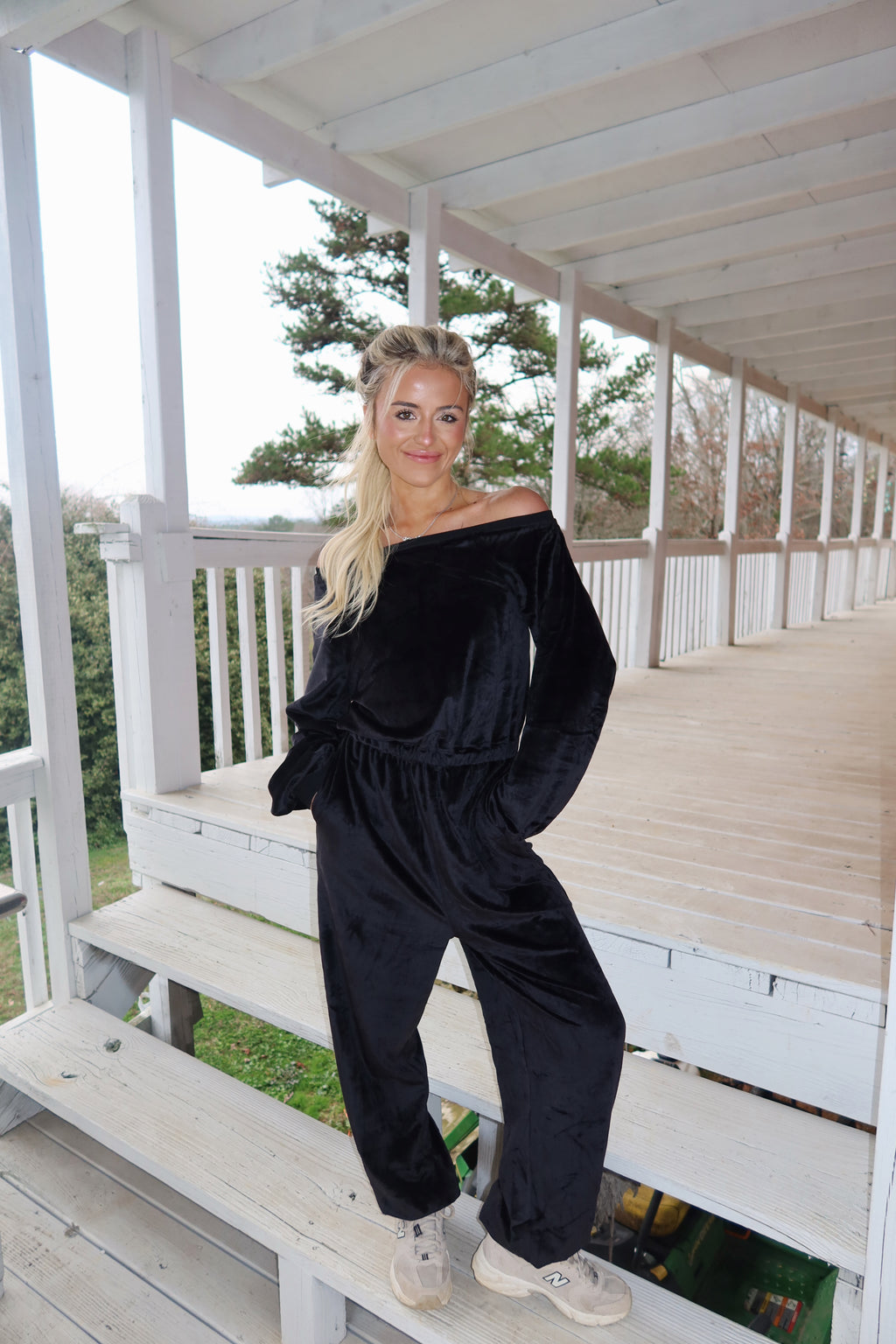 Velvet Jumpsuit (Black)