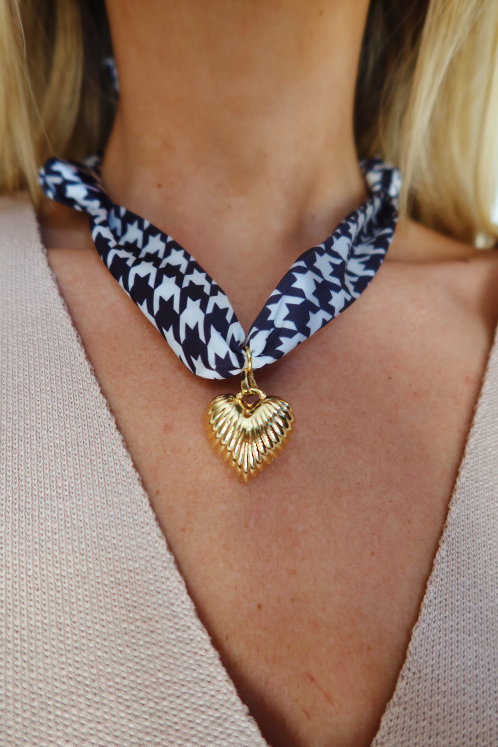 Gigi Scarf Necklace- Houndstooth