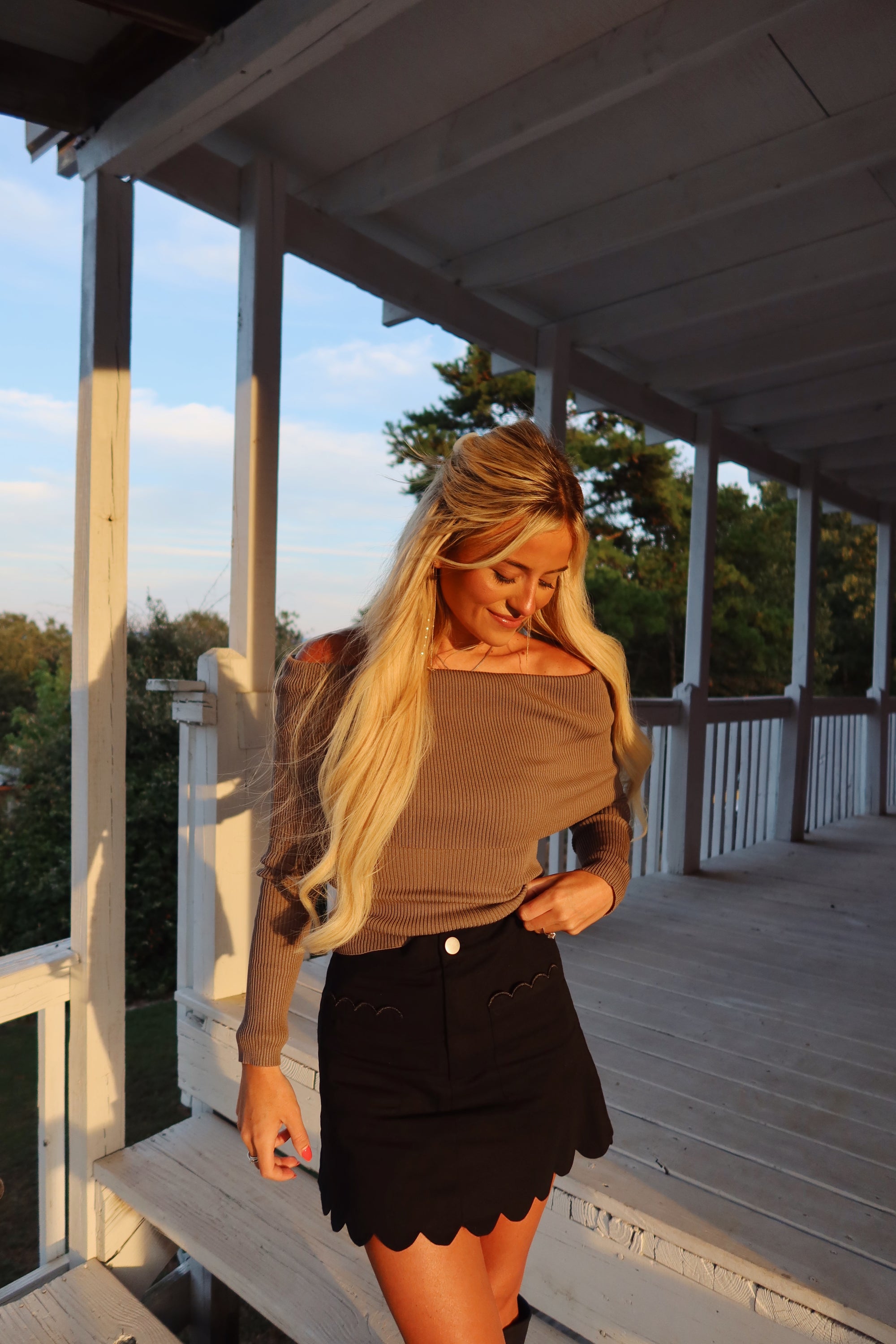 Rebecca Foldover Top (Mocha)