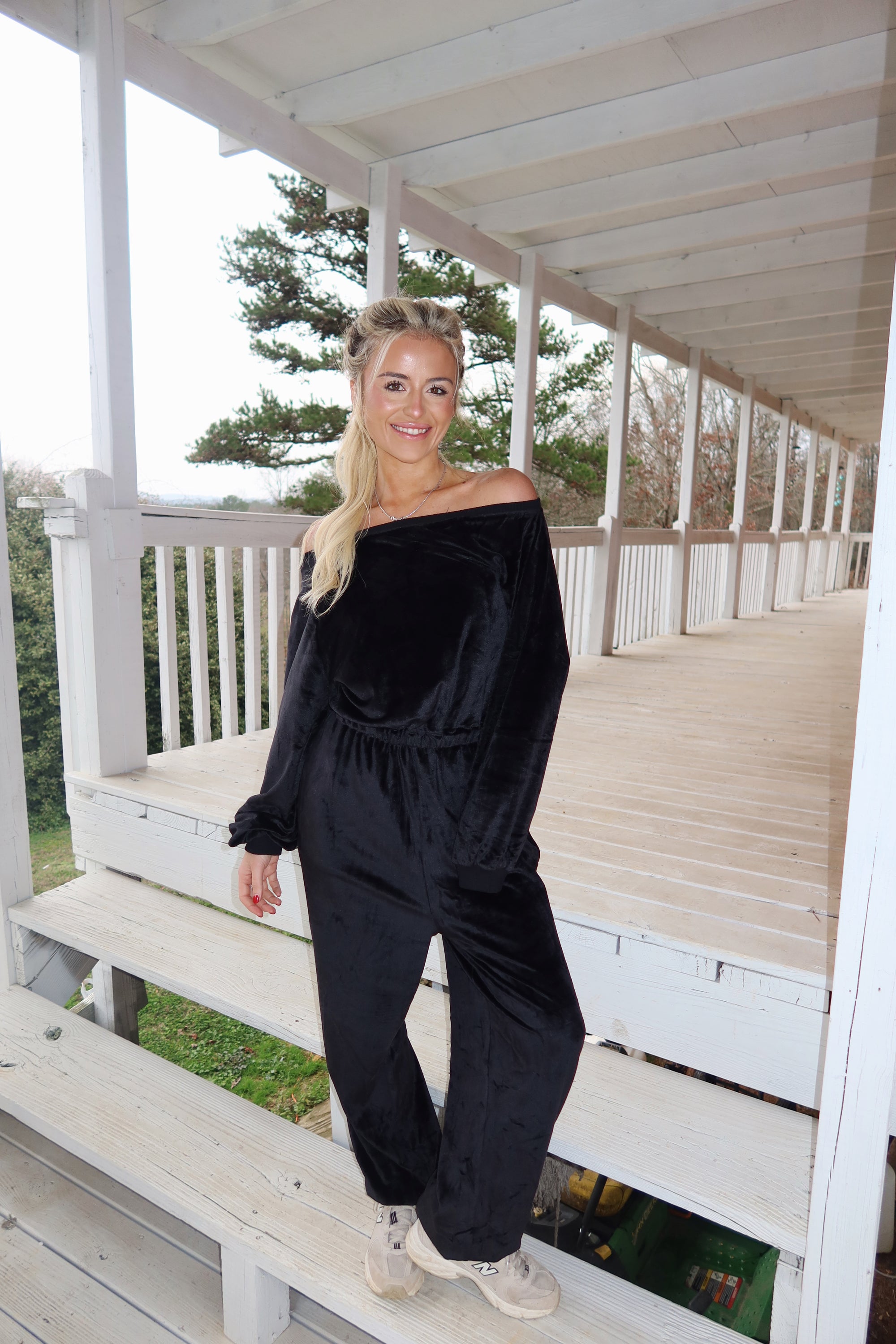 Velvet Jumpsuit (Black)
