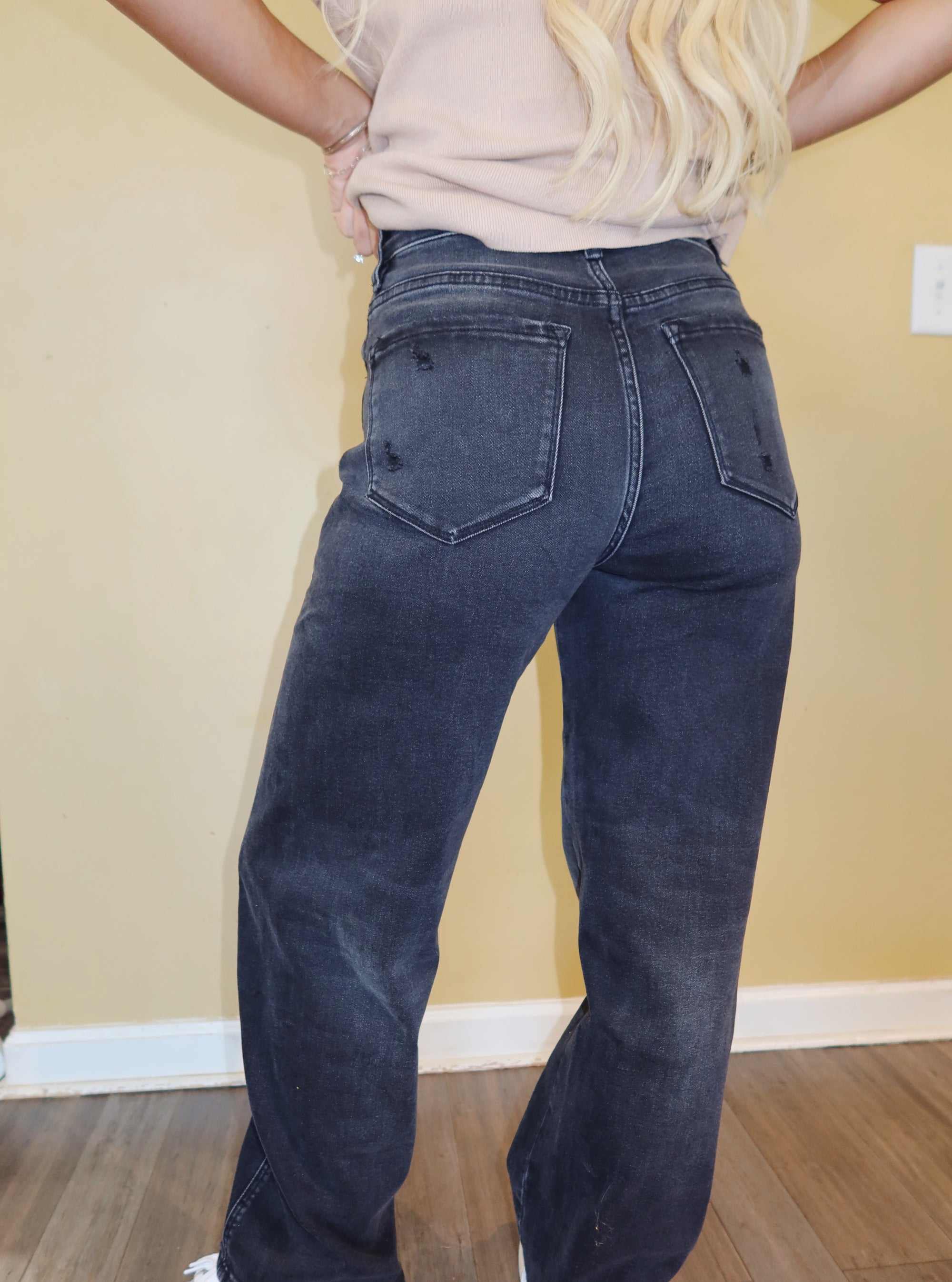 Super High Rise Barrel Jeans (Black)