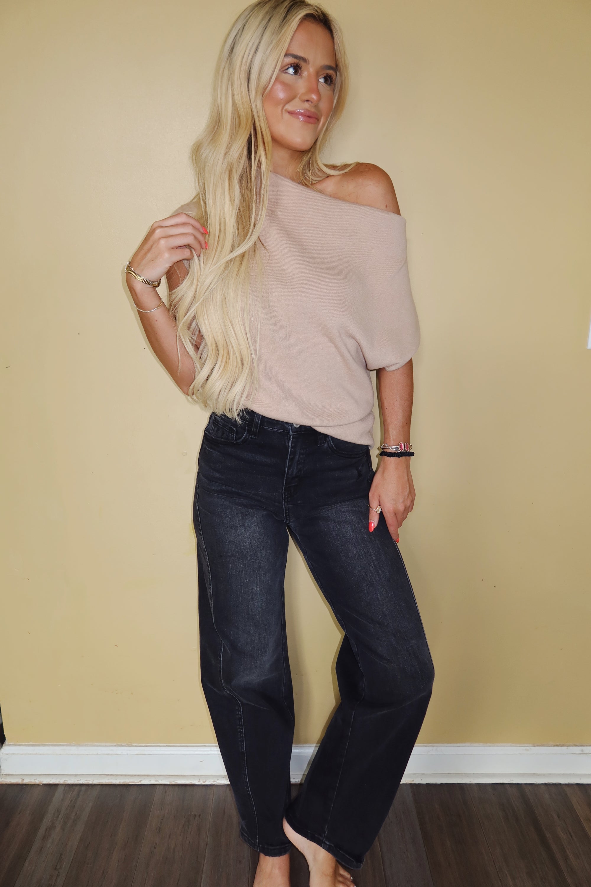 Super High Rise Barrel Jeans (Black)