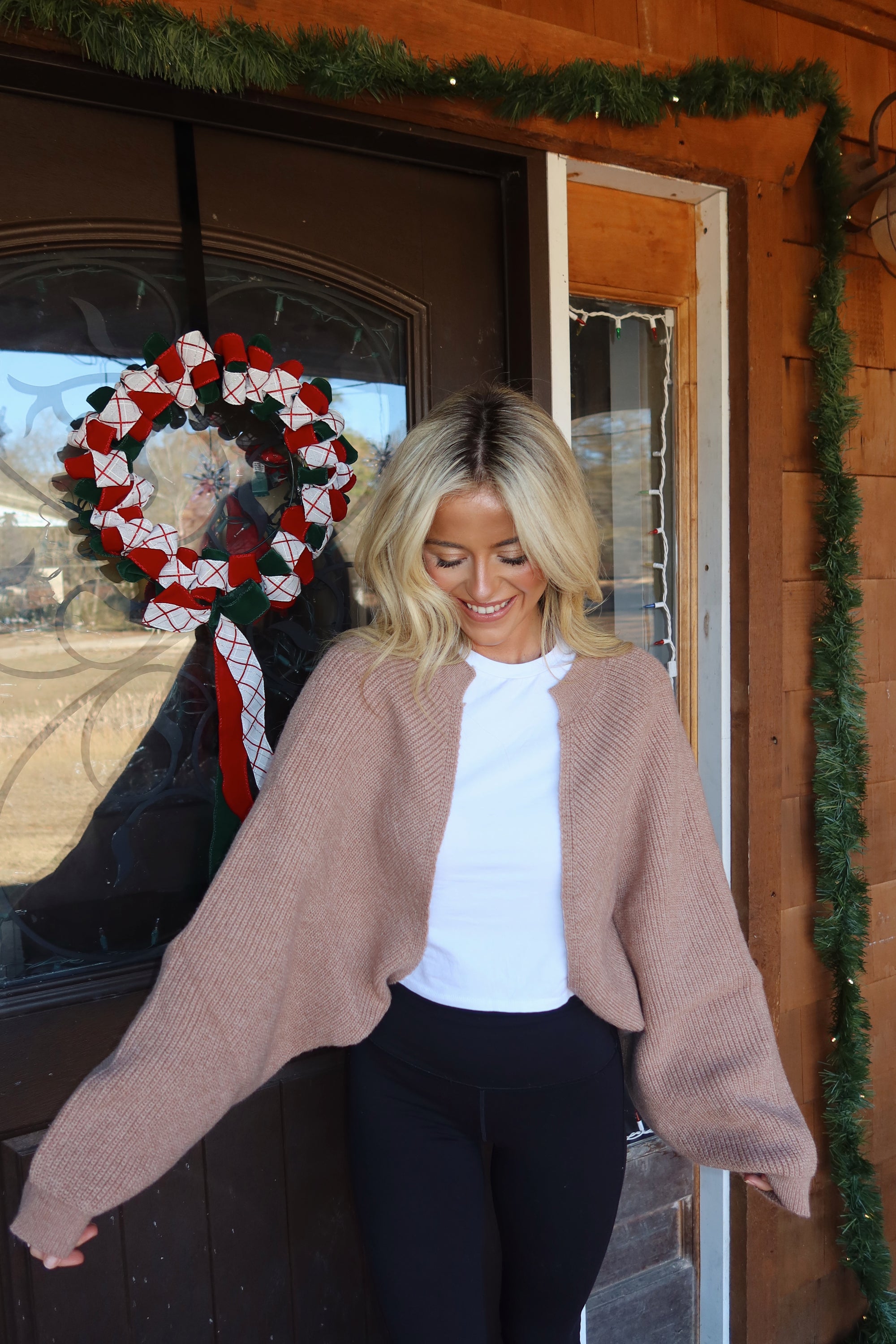 Mallie Shrug (Beige)
