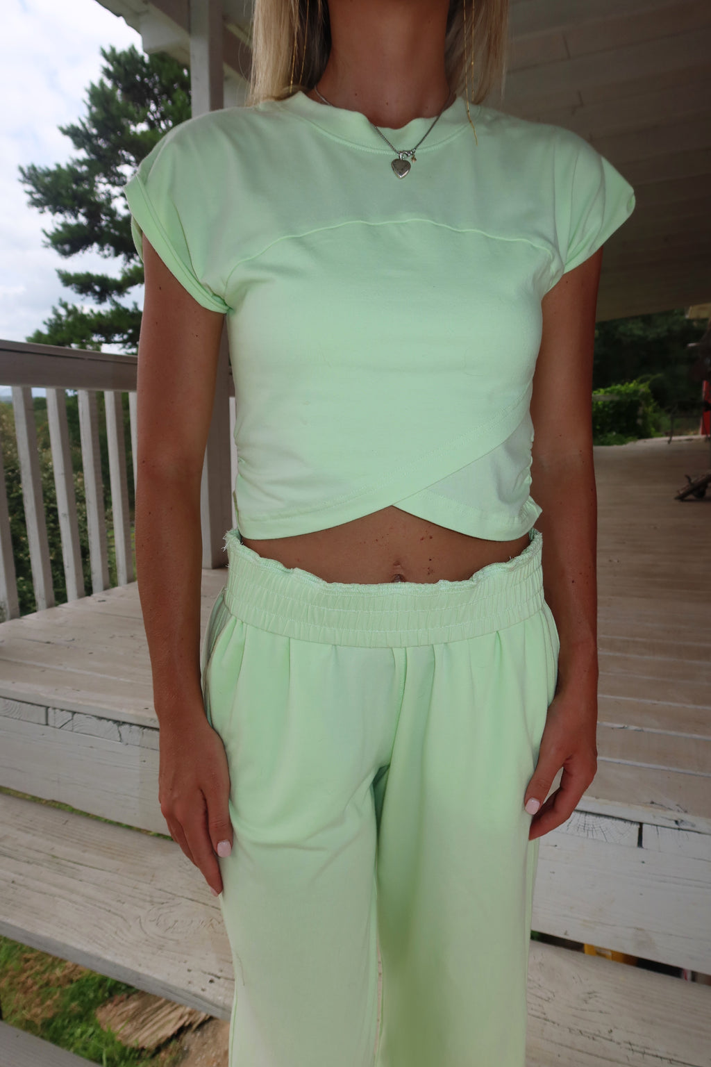 Cool Breeze Crossover Set- Lime