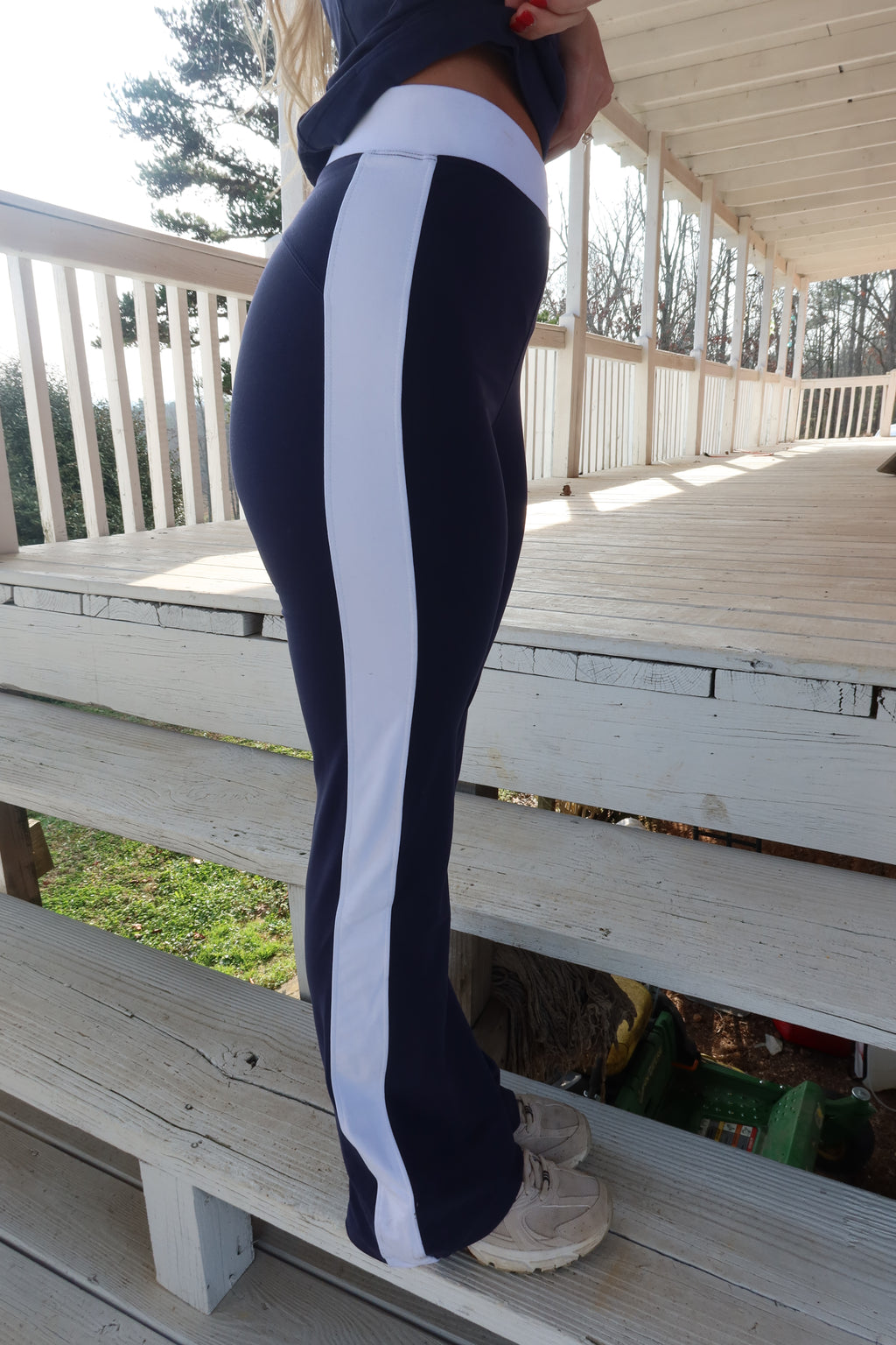 The Pace Striped Flare Leggings (Navy & White)