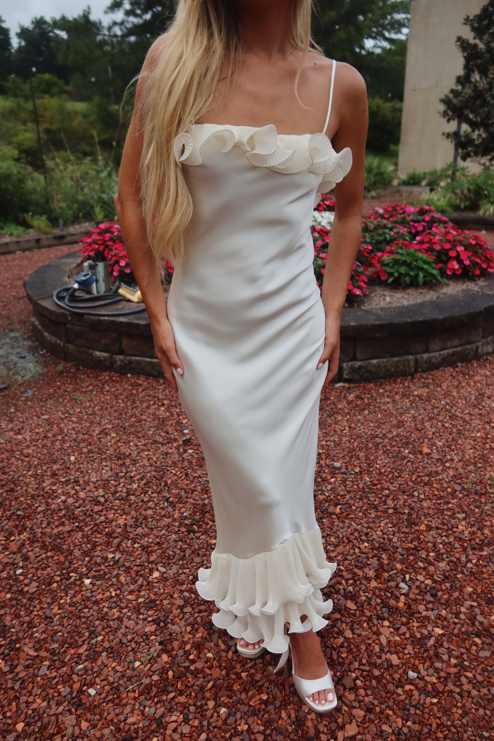 The Fleur Maxi Dress (ivory)