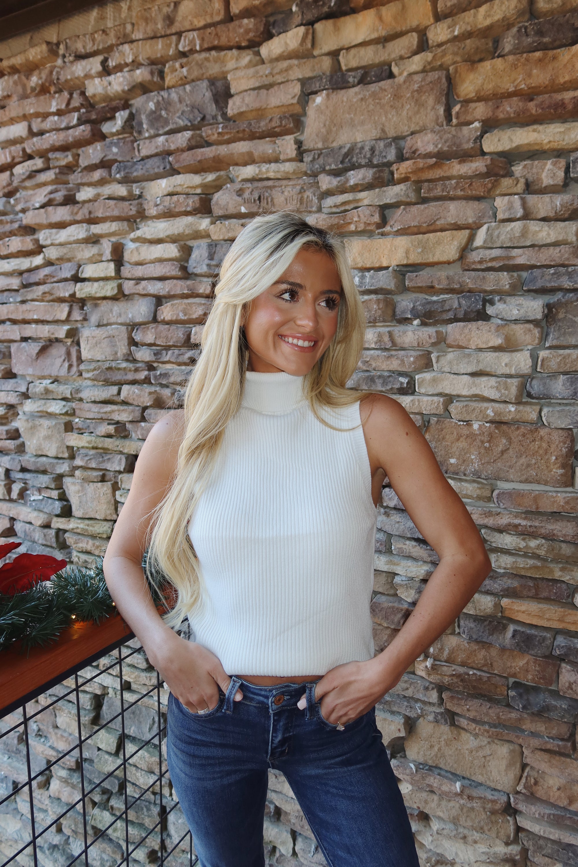 Peyton Sleeveless Turtle Neck