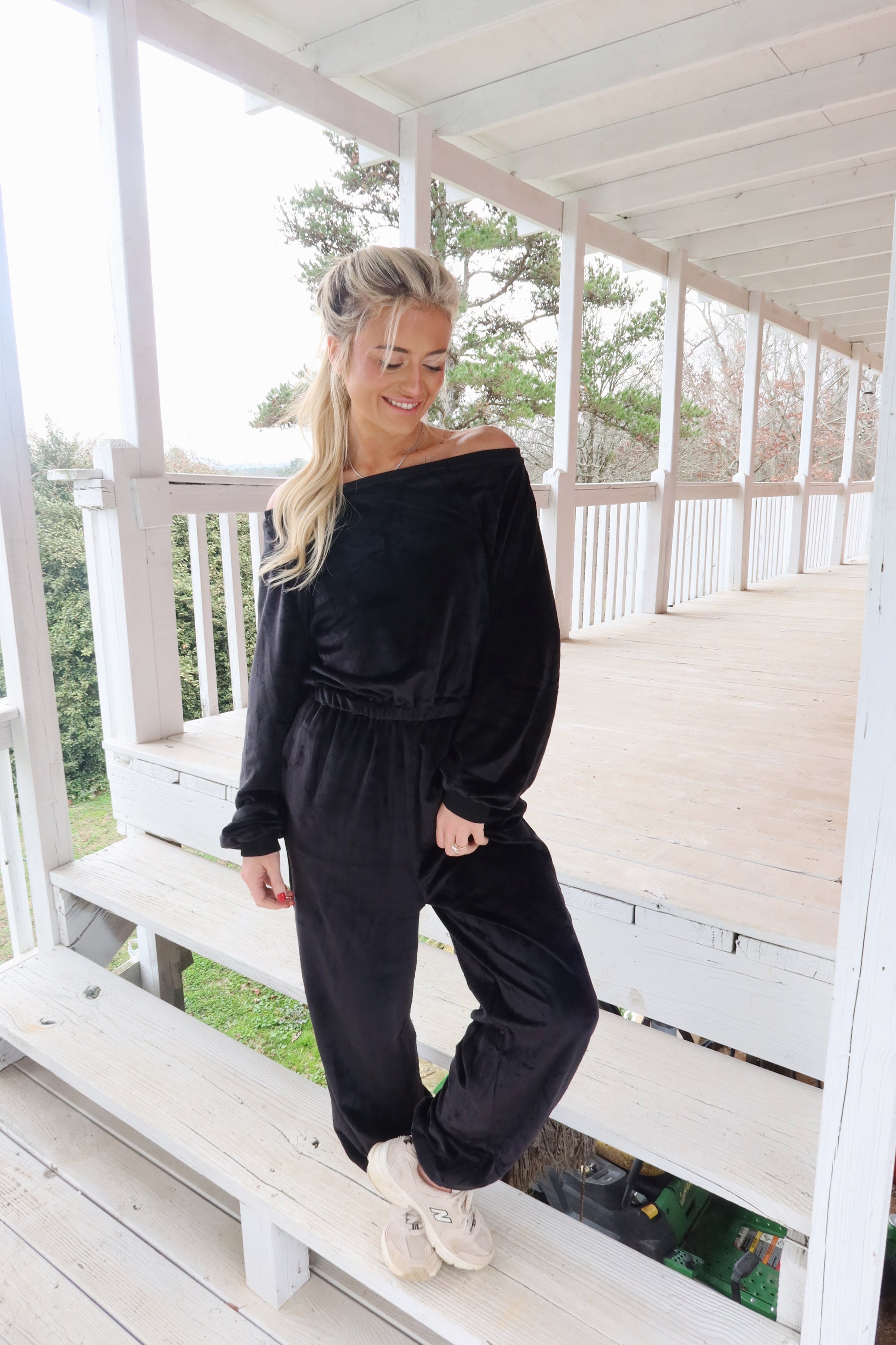 Velvet Jumpsuit (Black)