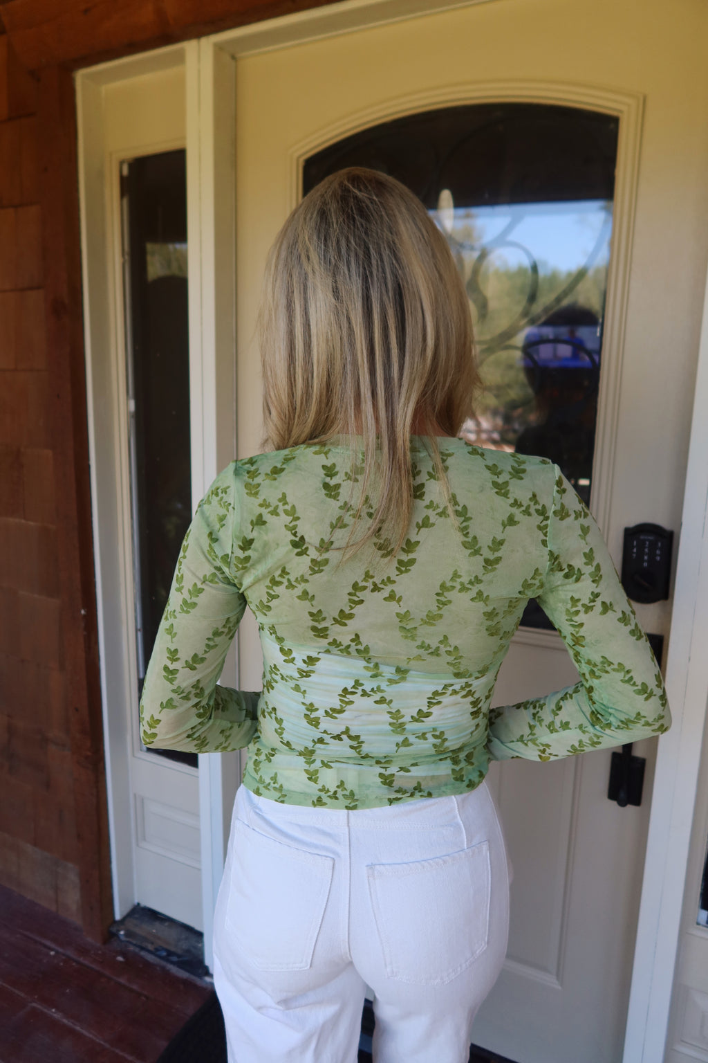 Dainty Fitted Mesh Top