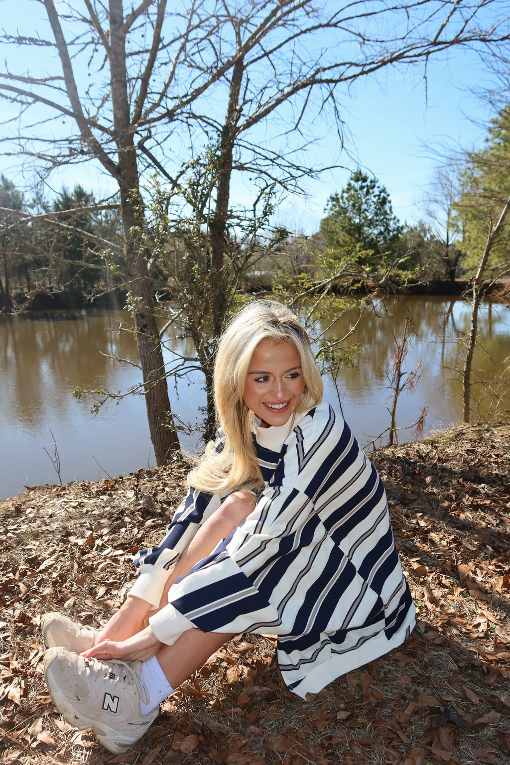 Varsity Mock neck (Navy)